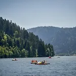 Prive Avec Vue Panoramique Sur Les Montagnes & Proche