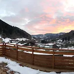 Prive Avec Vue Panoramique Sur Les Montagnes & Proche Alpstuga