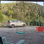 Prive Avec Vue Panoramique Sur Les Montagnes & Proche