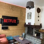 Prive Avec Vue Panoramique Sur Les Montagnes & Proche *