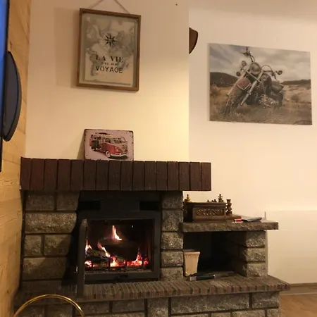 Prive Avec Vue Panoramique Sur Les Montagnes & Proche בקתה *