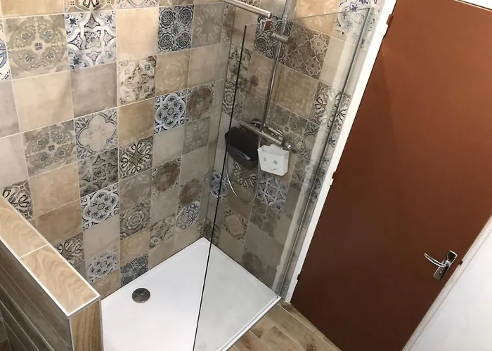 Prive Avec Vue Panoramique Sur Les Montagnes & Proche *