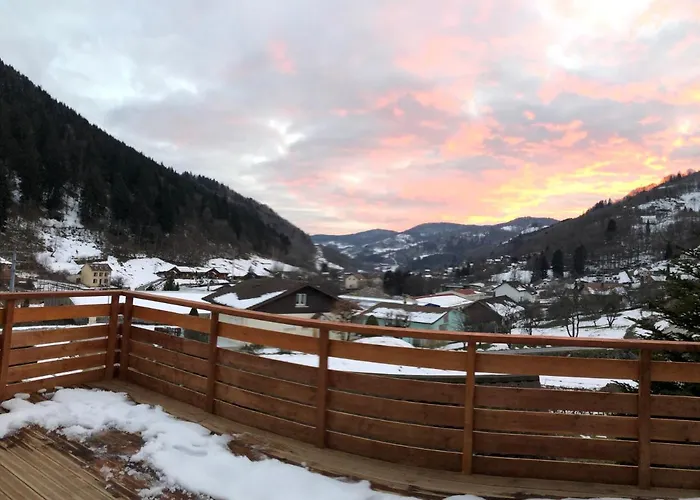 Prive Avec Vue Panoramique Sur Les Montagnes & Proche Chalet