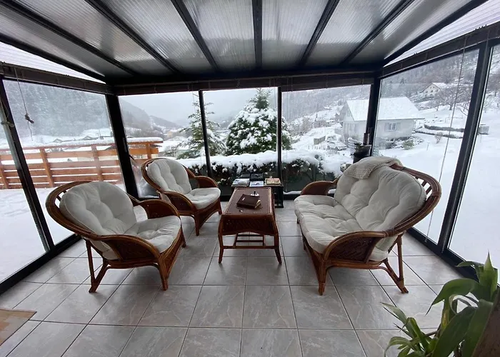 Prive Avec Vue Panoramique Sur Les Montagnes & Proche Horská chata *