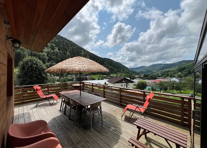 Prive Avec Vue Panoramique Sur Les Montagnes & Proche *