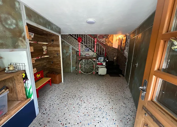 Prive Avec Vue Panoramique Sur Les Montagnes & Proche